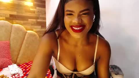 mariahsugarrr online show from July 18, 7:32 am