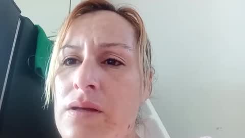 mariajose_1992 online show from May 24, 8:37 pm
