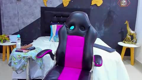  MARIAM online show from October 15, 1:23 pm