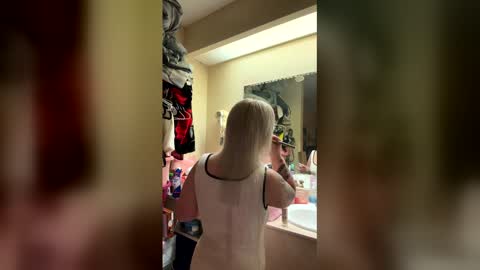 Mariah online show from February 12, 2:48 am