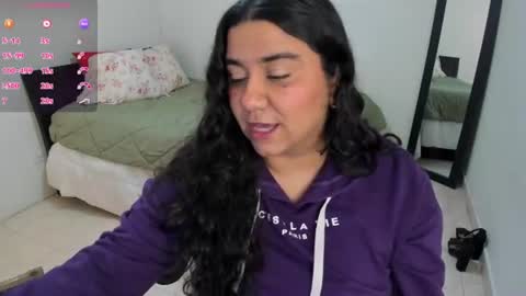   Mariam Castiblanco online show from June 19, 8:15 pm
