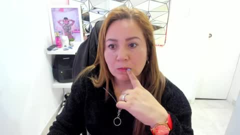 mariana01_m online show from June 24, 1:07 pm