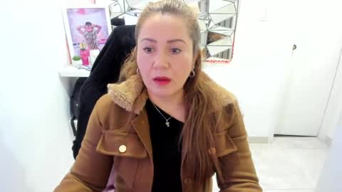 mariana01_m online show from June 29, 11:54 am