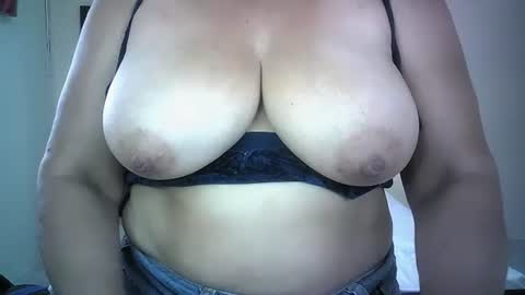 mariana995649 online show from August 5, 3:42 pm