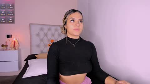 Mariana Roe online show from February 24, 2:40 am