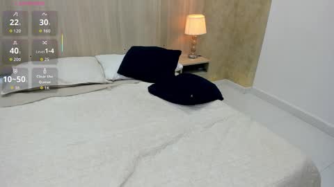 Mariana Allen online show from October 25, 8:09 pm