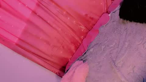 Mariana online show from October 31, 1:00 pm