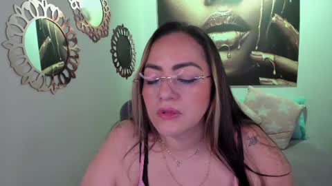 Mariana Lopez online show from July 30, 1:06 am