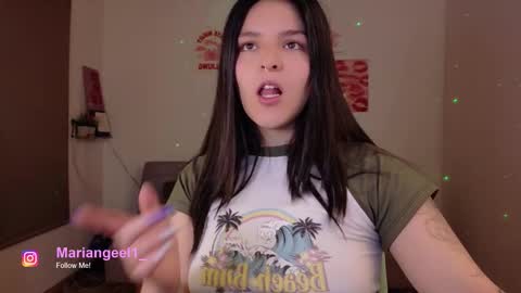 mariangeel_ online show from February 5, 1:09 am