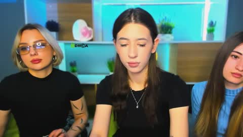 marianna gray online show from April 9, 11:49 am