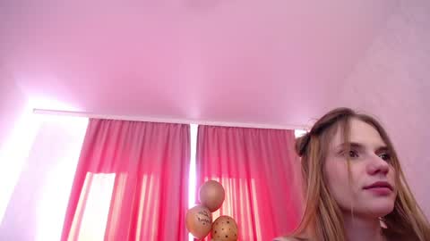 marianna_meow246 online show from April 24, 12:40 pm