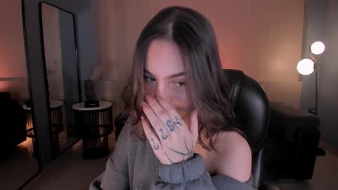 Marianne  online show from March 12, 9:51 pm