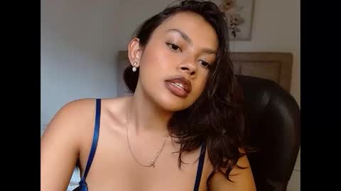 mariannexoxx online show from December 2, 8:18 pm