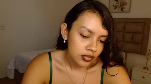 mariannexoxx online show from November 27, 9:22 pm