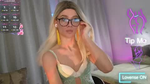 Snapshot of maridekoks chatting on January 22, 1:21 pm Mari online show from January 22, 1:21 pm