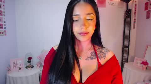 Nicolle online show from May 10, 2:40 am