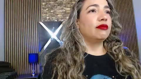 marie_hss online show from June 15, 7:28 pm