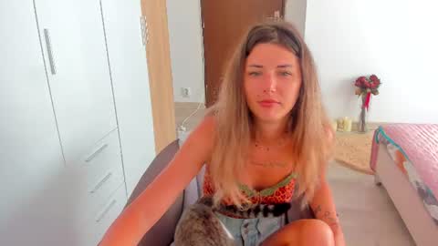 Marie   online show from June 29, 5:48 am