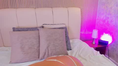 M A R I E online show from March 13, 1:03 pm