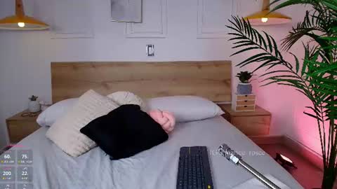 Mary online show from July 10, 3:00 am