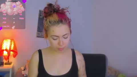 Mariee online show from June 25, 8:14 pm