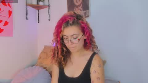 Mariee online show from August 3, 6:58 pm