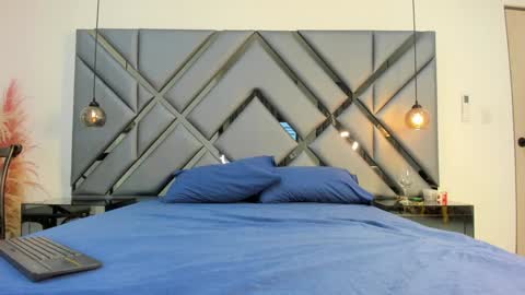 Maria Evans  online show from January 10, 8:26 pm