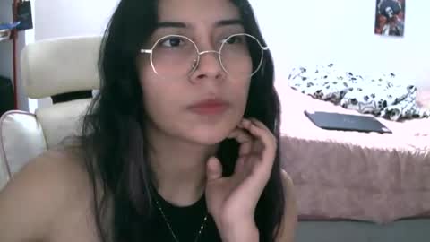 Snapshot of marilove409251 chatting on September 28, 4:54 am marilove409251 online show from September 28, 4:54 am
