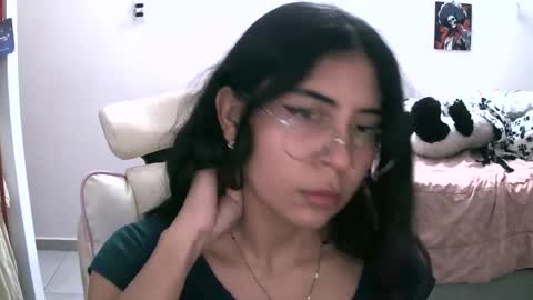 Snapshot of marilove409251 chatting on September 25, 4:19 am marilove409251 online show from September 25, 4:19 am