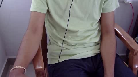 The SHY UncutBoy online show from December 14, 3:57 am