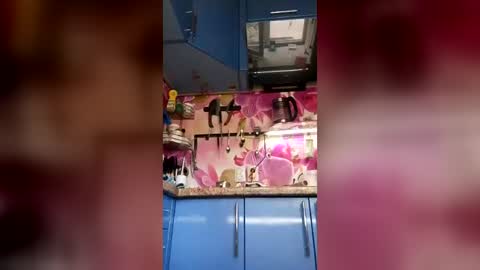 marinka_ online show from June 23, 8:22 am