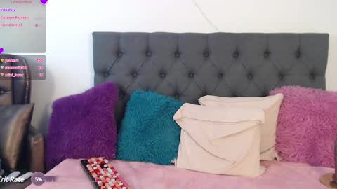 Paula Maria online show from January 25, 1:30 pm