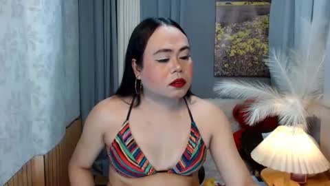 LEAH online show from February 6, 7:45 am