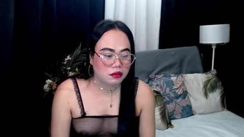 LEAH online show from October 25, 10:32 pm