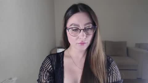 Snapshot of marishaarimova chatting on October 12, 1:59 pm Marisha Arimova online show from October 12, 1:59 pm