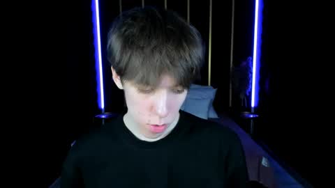 Mark online show from April 27, 3:31 pm