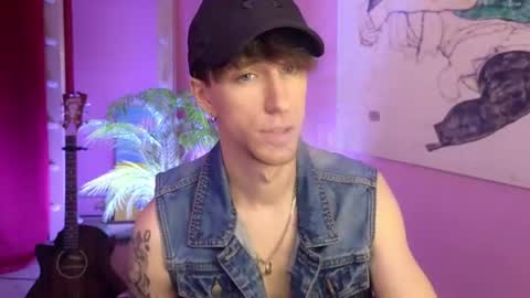 mark_caron online show from June 18, 12:32 pm