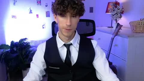 mark_caron online show from May 3, 8:26 pm