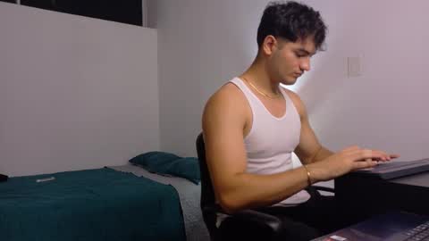 Antonio banderas online show from March 18, 4:51 am