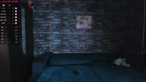 Mark online show from March 6, 3:33 pm