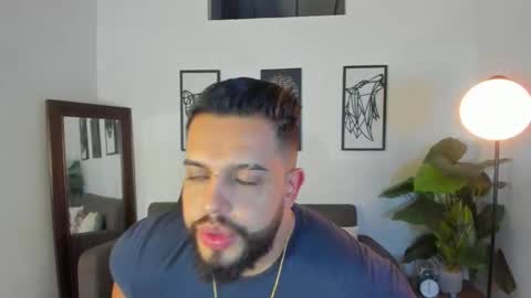 mark_x23 online show from February 7, 2:36 am