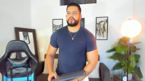 mark_x23 online show from February 15, 3:09 am