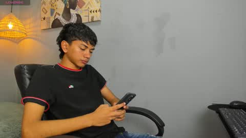 markbowie online show from November 26, 12:02 pm