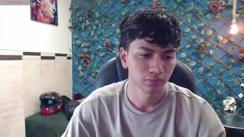 markbowie online show from December 18, 1:50 pm