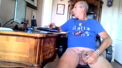 markmarkmark00 online show from September 17, 3:48 pm