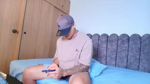 Sebastian online show from November 10, 12:02 am