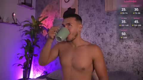 Mark Santos online show from July 12, 8:17 am