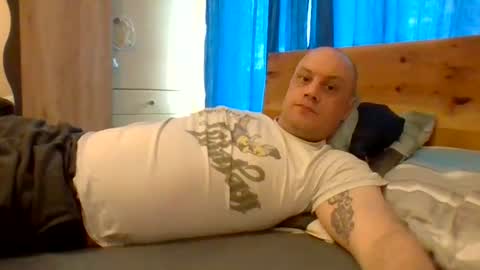 markus_7 online show from June 21, 2:12 pm