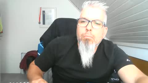 marriedcock1980 online show from May 29, 3:21 pm