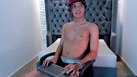 MARSHALL online show from November 15, 2:18 pm